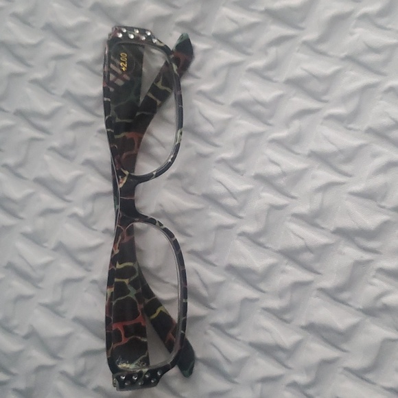 NON-PRESCRIPTION GLASSES - Picture 2 of 5